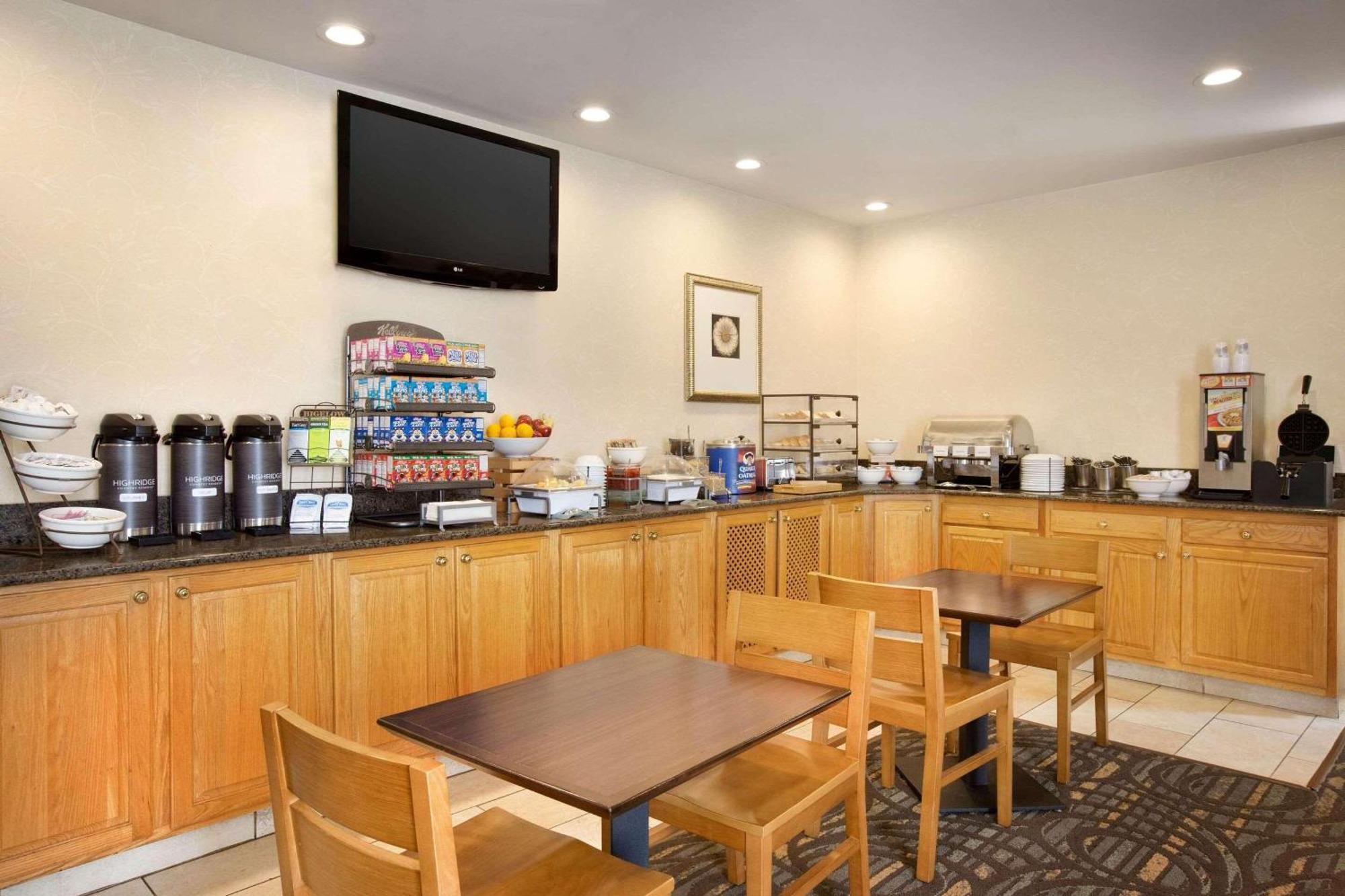Country Inn & Suites By Radisson, Lexington, Va Extérieur photo